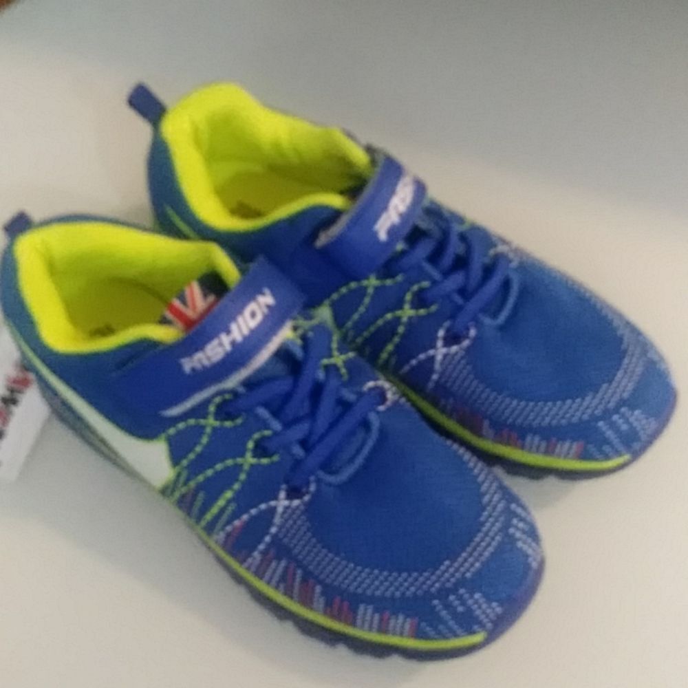 Unisex Sneakers
